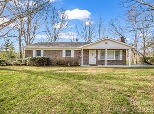 755 Mount Olivet Rd, Zirconia, NC 28790