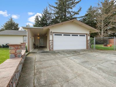 105 Mason Ct, Crescent City, CA, 95531
