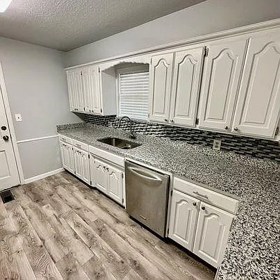 3215 Oakwood Dr — Photo 20