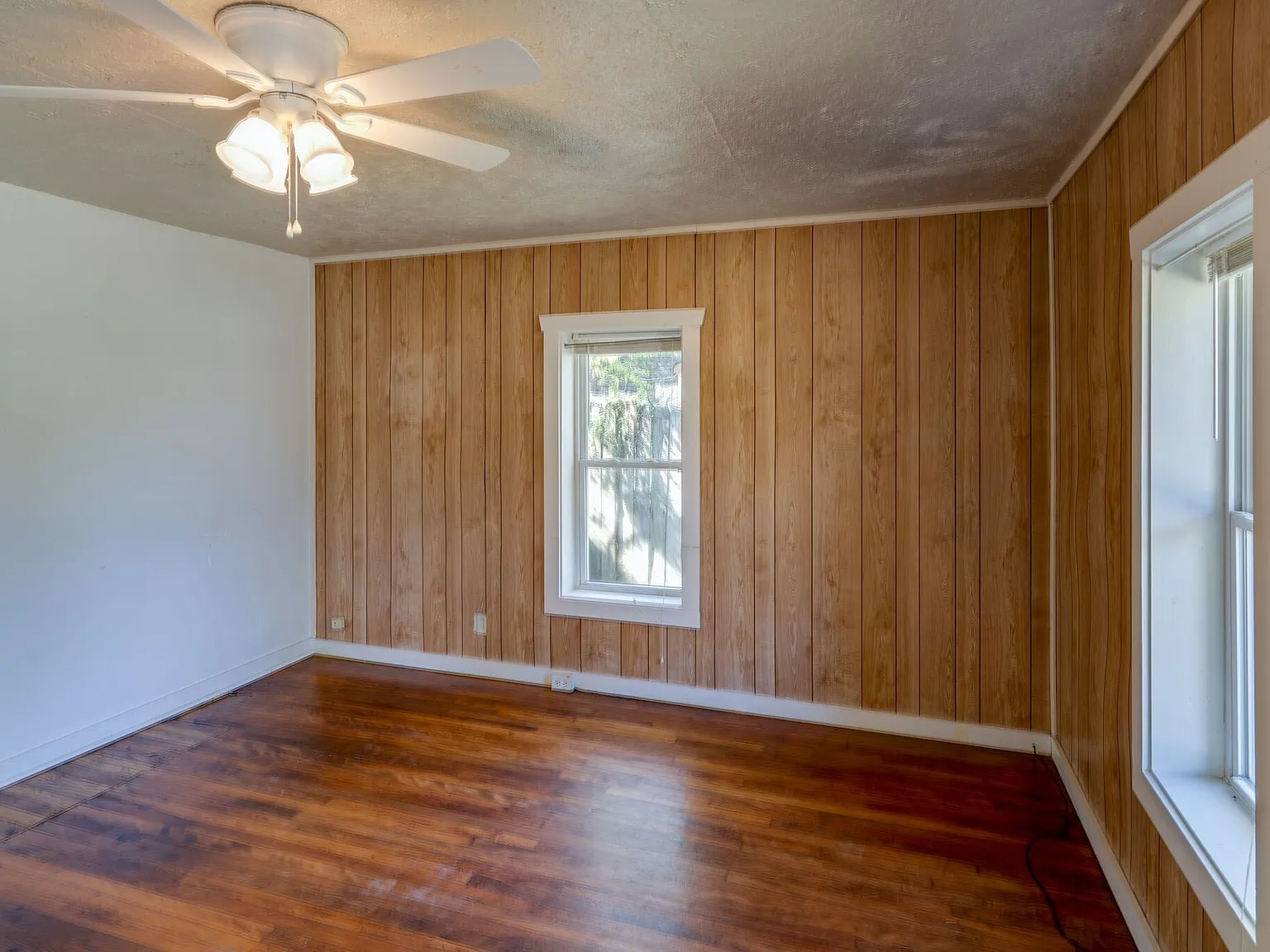 2 bed, 1.0 bath, 1100 sqft, $1,500 — Photo 4