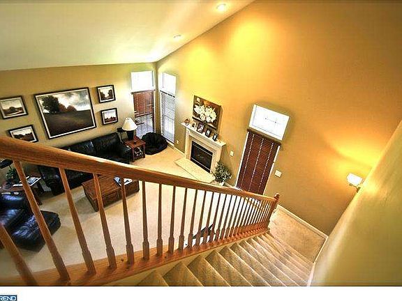 5th image of 15 Chestnut Dr