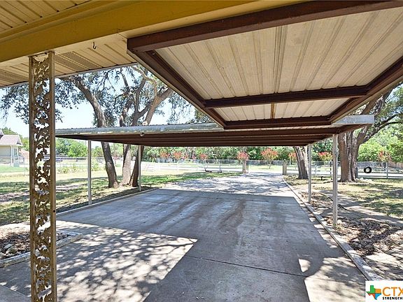 5th image of 2896 Lakeview Dr