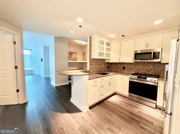 3338 Peachtree Rd NE APT 1905, Atlanta, GA 30326