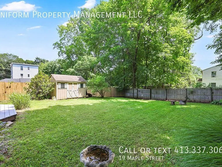 19 Maple St — Photo 11