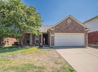 5904 Center Ridge Dr, Fort Worth, TX 76131