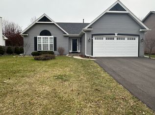 508 Lakeview Dr, Oswego, IL 60543