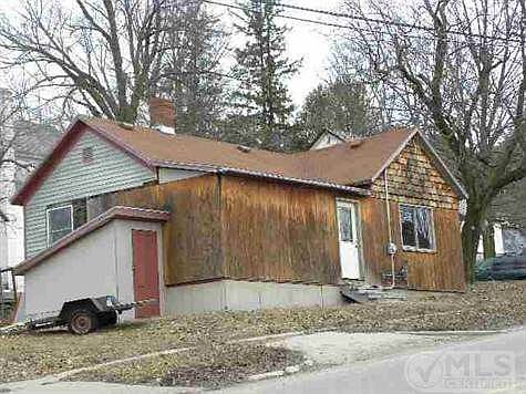 1st image of 100 Carpenter Ave