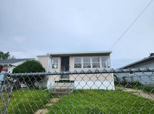 1037 Delamere Ave, Racine, WI 53403