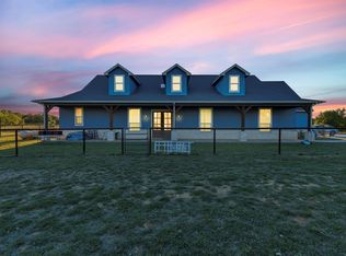 851 Hood Ct, Granbury, TX 76048