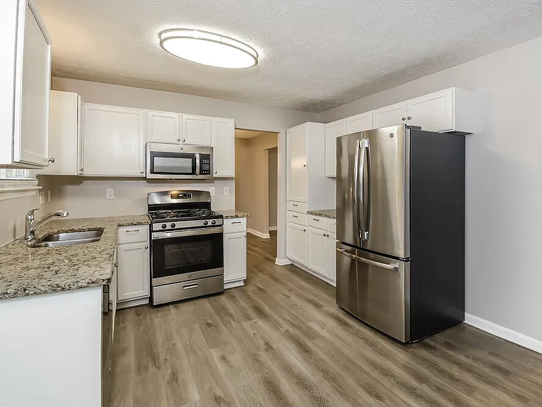 4067 Keheley Glen Dr — Photo 8