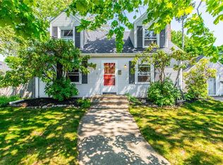 204 Harmony Ct, Warwick, RI 02889