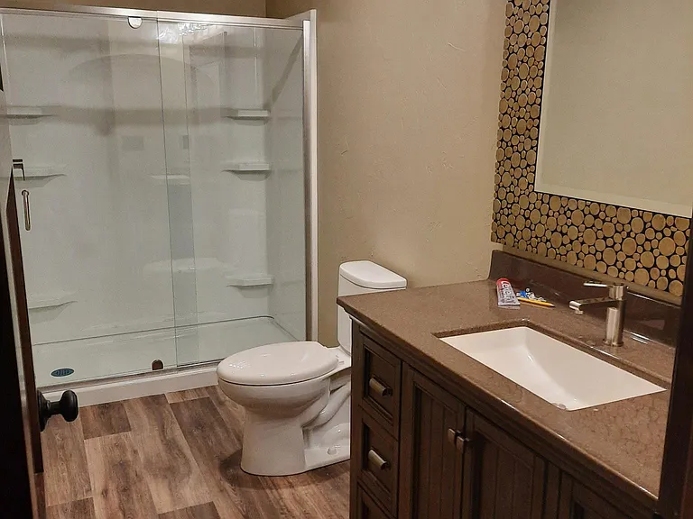 909 S Charlotte Ave — Photo 13