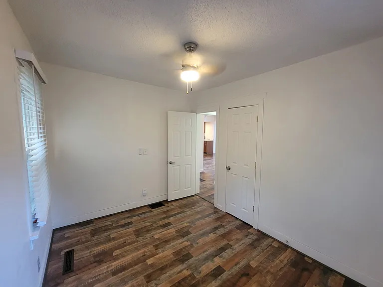 2241 Vaness Dr — Photo 19