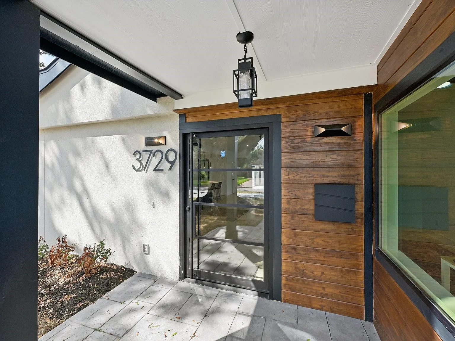 3 bed, 3.5 bath, 2554 sqft, $5,000 — Photo 4