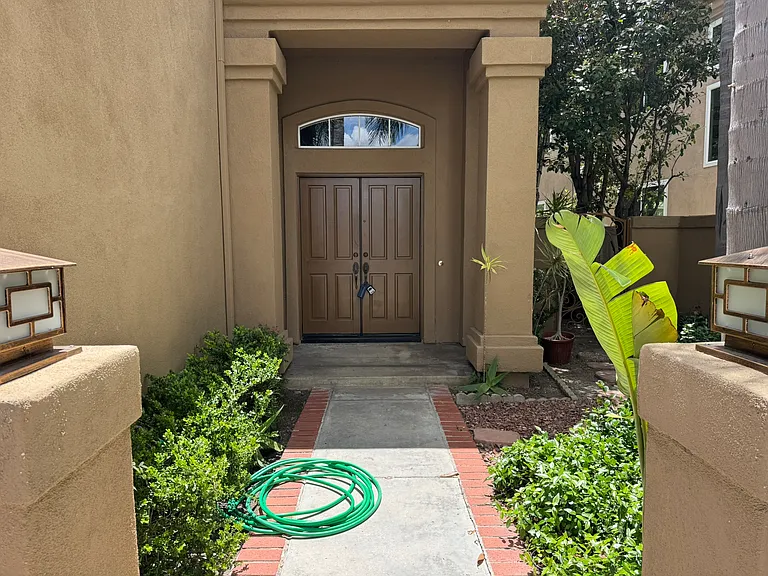 25 Alexandria — Photo 4