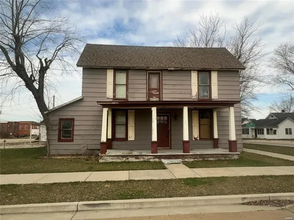 902 Walnut St, Bismarck, MO 63624