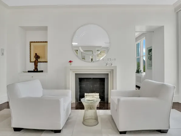 988 5th Avenue image 7 of 13