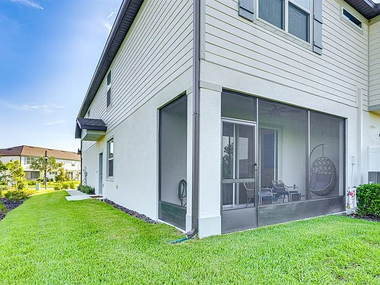 5443 Elmview Xing — Photo 28