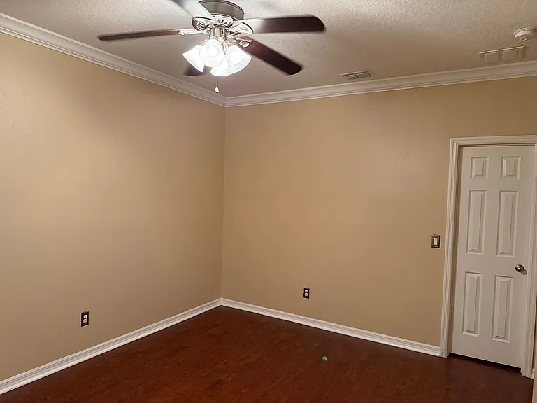2478 Linkwood Ave — Photo 27