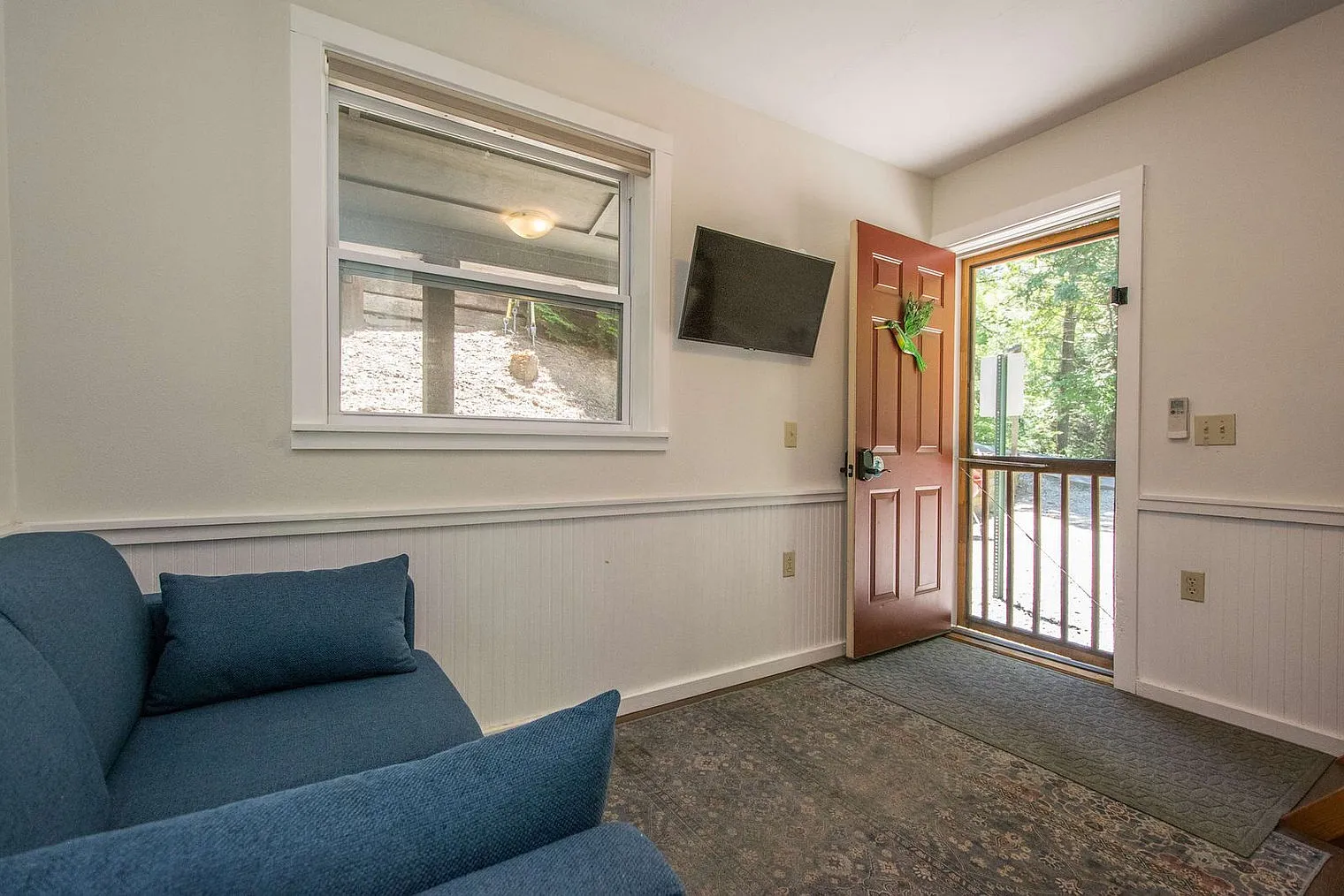 1 bed, 1.0 bath, 290 sqft, $2,707 — Photo 2