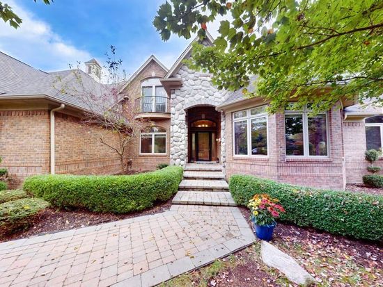 6943 Meldrum Rd, Fair Haven, MI 48023