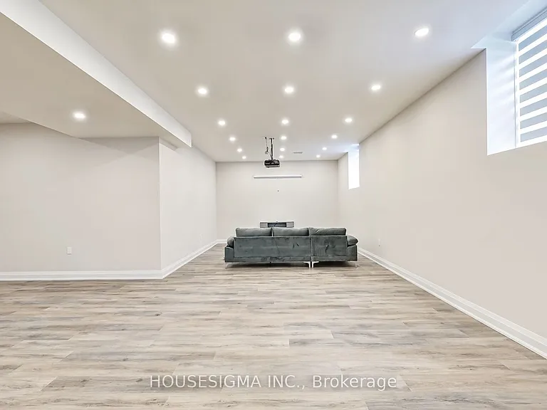 114 Goldie Ct — Photo 26