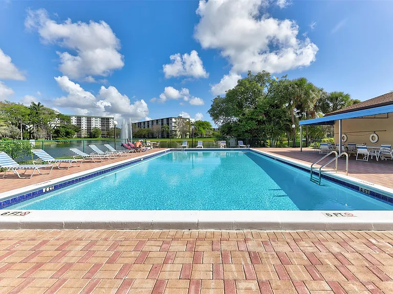2236 N Cypress Bend Dr #508 — Photo 49