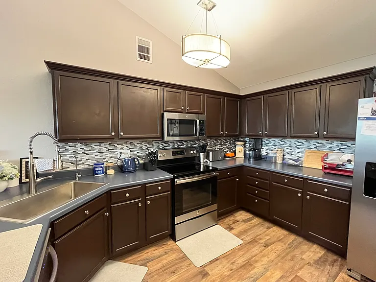 Large & open kitchen