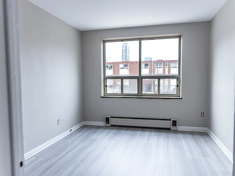 195 Wellington St S — Photo 10