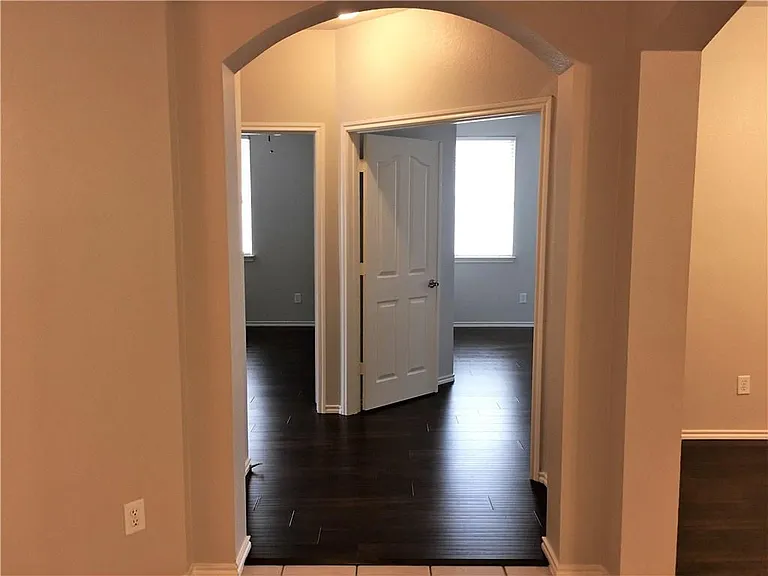 8004 Ranchvale Ln — Photo 14