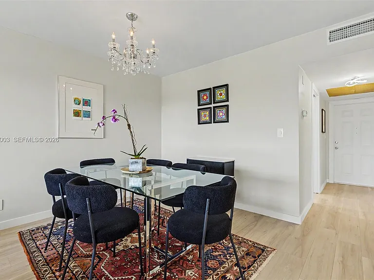 3150 N Palm Aire Dr #705 — Photo 5