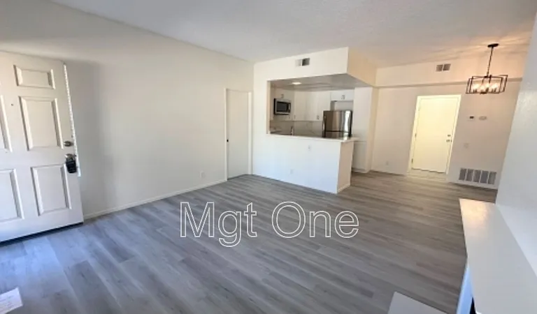 18902 Canyon Hill Dr — Photo 6