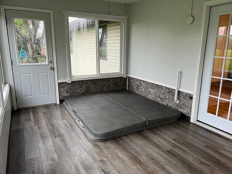 2541 Winfield Dr — Photo 11