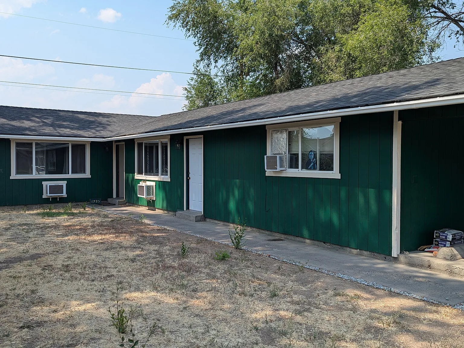 2 bed, 998 sqft, $1,900 — Photo 1