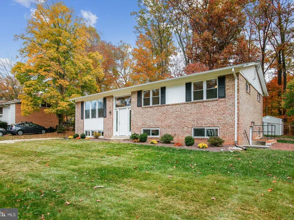 6905 Loudoun Ln, Springfield, VA 22152
