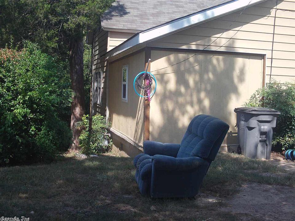 1st image of 140 Greenwood Ave