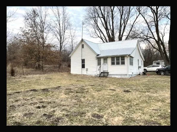 30356 Heworth Ave, Bevier, MO 63532