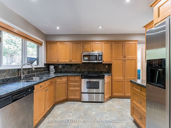 5th image of 16 Abbottswood Rd