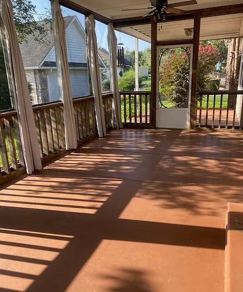 Screened in patio