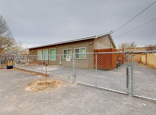 3010 Camilo Ln NW, Albuquerque, NM 87104