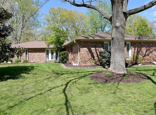 559 Windsor Mill Dr, Ballwin, MO