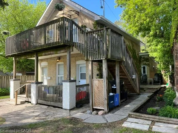 87 Lancaster St W, Kitchener, ON N2H 4T3