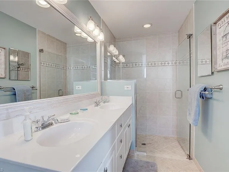 280 Robin Hood Cir #102 — Photo 10