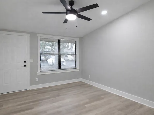 Meadowood Apartments