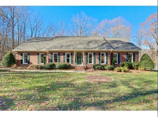 8207 Windspray Dr, Summerfield, NC 27358