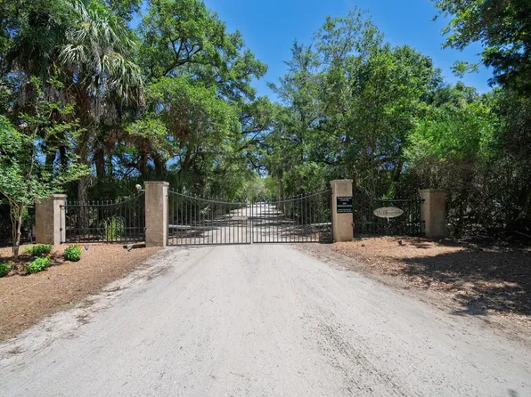 941 Hammocks Way, Edisto Island, SC 29438