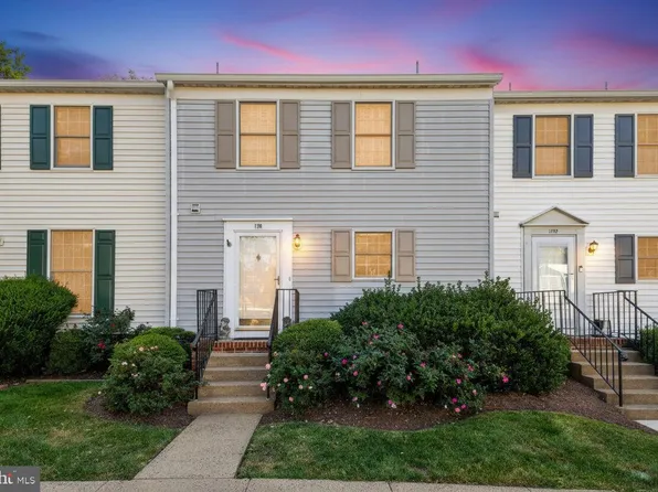 174 Fairfield Dr, Warrenton, VA 20186
