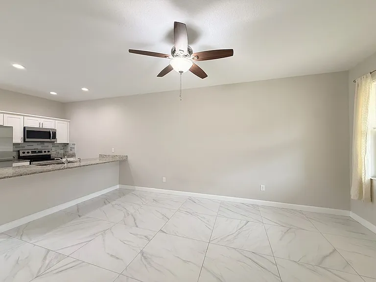 2 W Orange St #101 — Photo 16