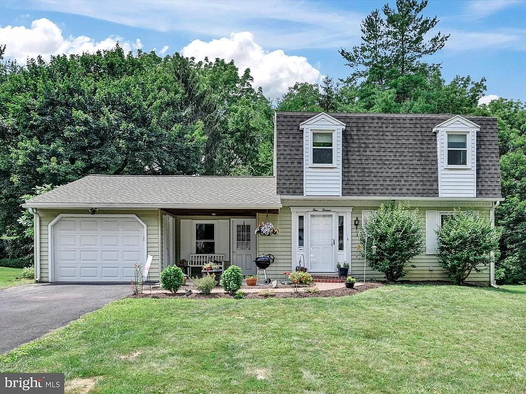 314 Devon Dr photo 1