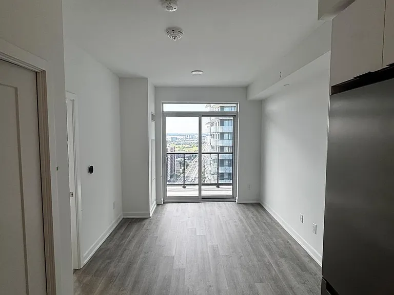 5105 Hurontario St #2809 — Photo 1
